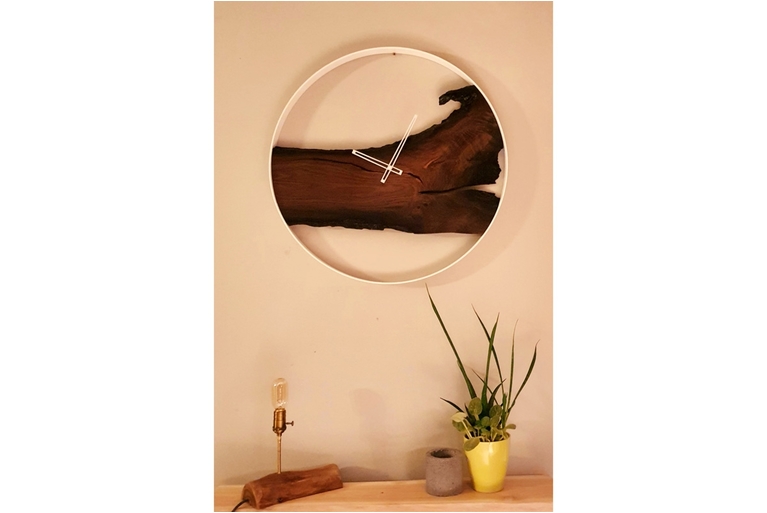 Drewniany zegar ścienny KAYU 16 Czarny dąb w stylu Loft - Biały - 70 cm