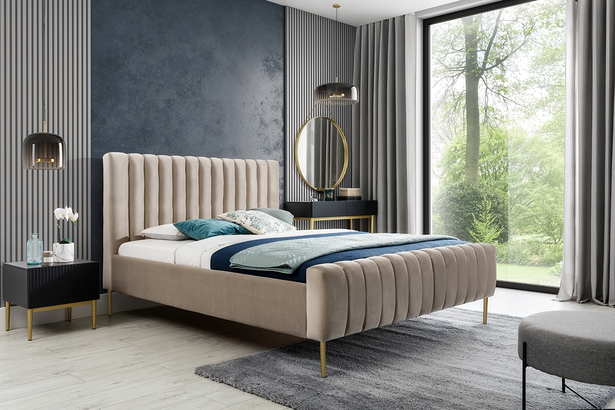 Tapicerowane łóżko sypialniane Nicole - 160x200, beżowy welur Velluto 2 Beige/nogi złote  łóżko sypialniane z tapicerowanym wezgłowiem 