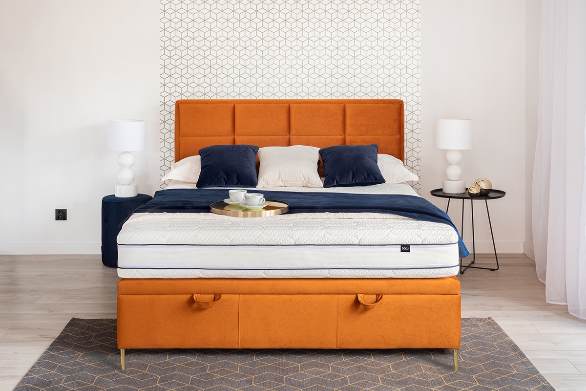 Łóżko sypialniane z tapicerowanym stelażem i pojemnikiem Menir - 140x200, nogi złote łóżko sypialniane Menir z metalowymi nóżkami