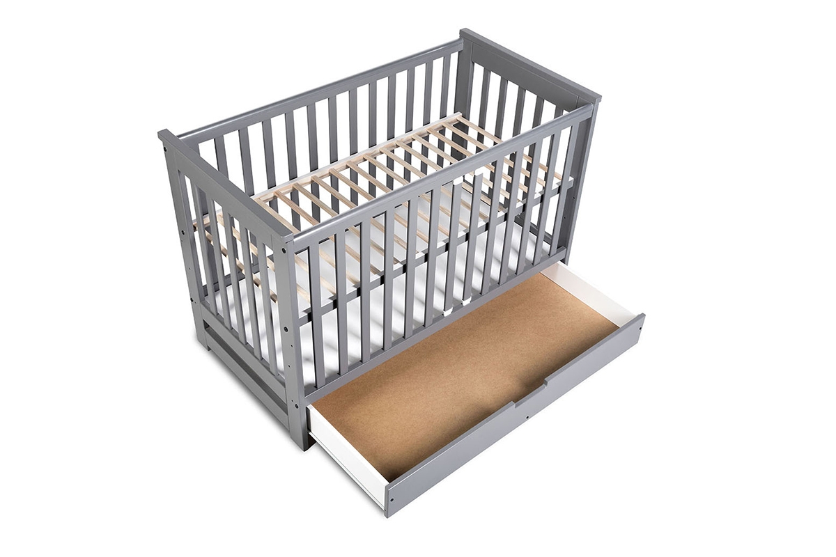 Drewniane łóżeczko dla niemowlaka z szufladą i barierką Iwo - grafit, 120x60 drewniane łóżeczko dla niemowlaka 