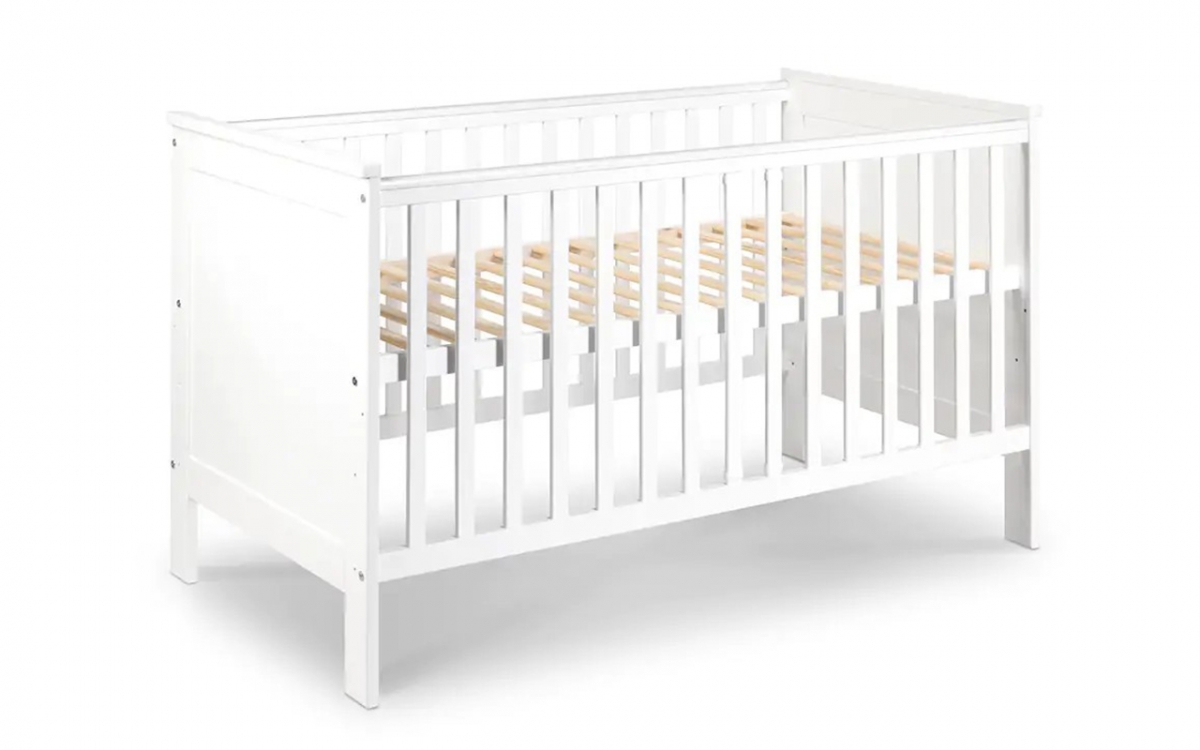 Drewniane łóżeczko dla niemowlaka z barierką Iwo - biały, 140x70 białe łóżeczko niemowlęce z regulowanym dnem 