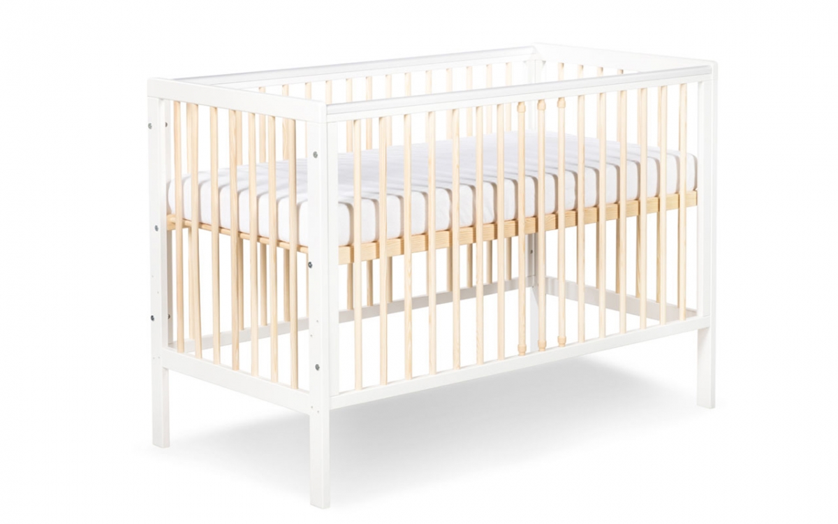 Drewniane łóżeczko dla niemowlaka z barierką Timi - biały/sosna, 120x60 białe łóżeczko niemowlęce  