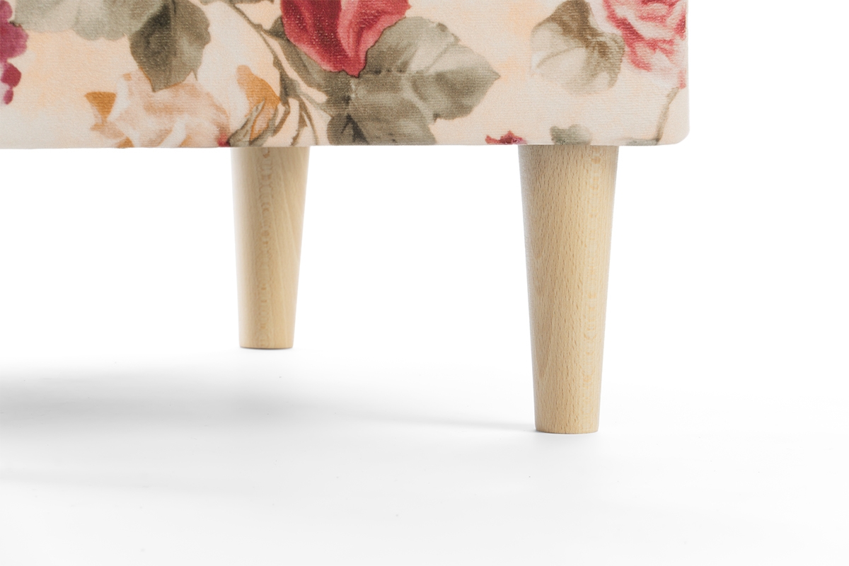 Podnóżek do fotela Uszak Vilano - tkanina drukowana w kwiaty Coral WM-82  / nogi buk  Podnóżek do fotela Uszak Vilano - tkanina drukowana w kwiaty Coral WM-82  / nogi buk 