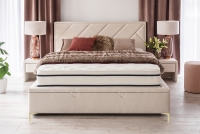 Łóżko sypialniane z tapicerowanym stelażem i pojemnikiem Tiade - 180x200, nogi złote łóżko sypialniane Tiade z wezgłowiem, z przeszyciami 