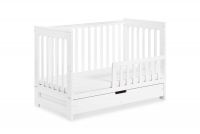 Drewniane łóżeczko dla niemowlaka z szufladą i barierką Iwo - biały, 120x60 łóżeczko drewniane dla niemowlaka Iwo 