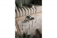 Stolik kawowy okrągły Sonatia na metalowych nogach 60 cm - kaszmir stolik kawowy do salonu