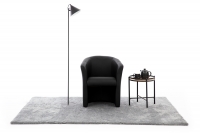 Tapicerowany fotel kubełkowy Noobis - czarna ekoskóra Madryt 9100 czarny. minimalistyczny fotel do salonu 