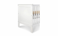 Drewniane łóżeczko dla niemowlaka z barierką Iwo - biały, 140x70 łóżeczko niemowlęce z pełnym bokiem 