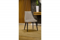 Krzesło drewniane Valerii z tapicerowanym siedziskiem - beż Matt Velvet 08 / czarne nogi krzesło w welurze