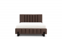 Tapicerowane łóżko sypialniane Verica - 140x200 brązowe łóżko Verica z czarnymi nóżkami 
